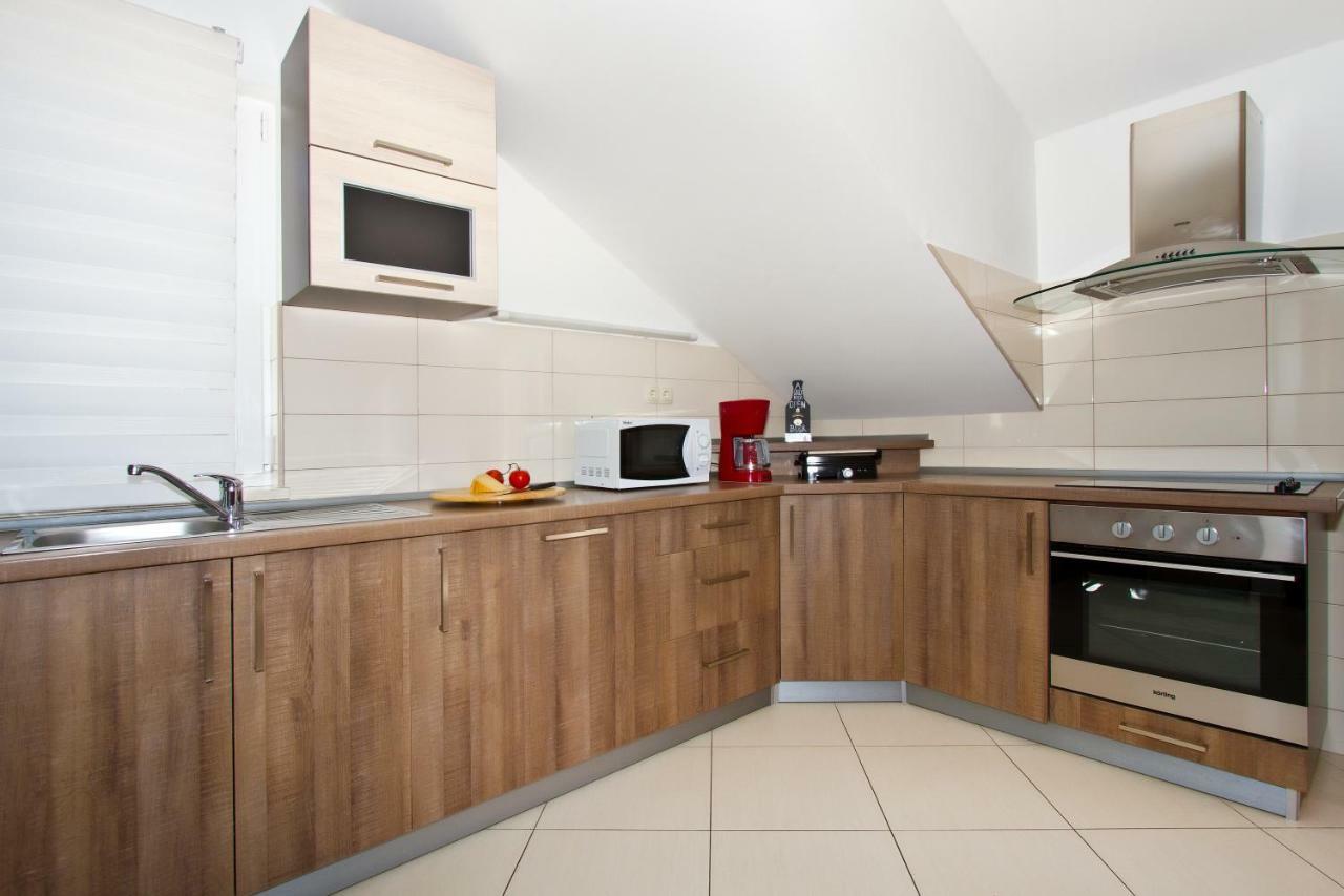 Villa Omis Michy - Family House For Big And Small Groups Eksteriør billede