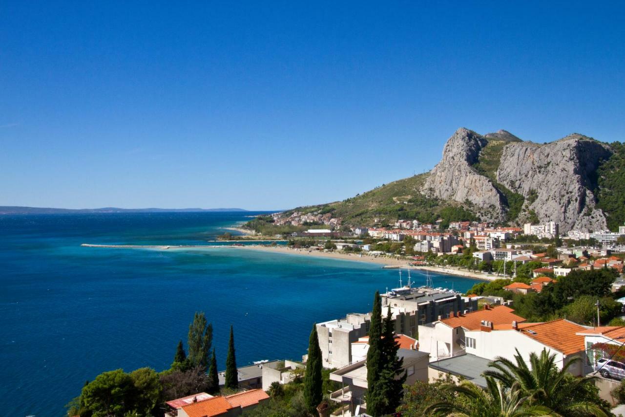 Villa Omis Michy - Family House For Big And Small Groups Eksteriør billede